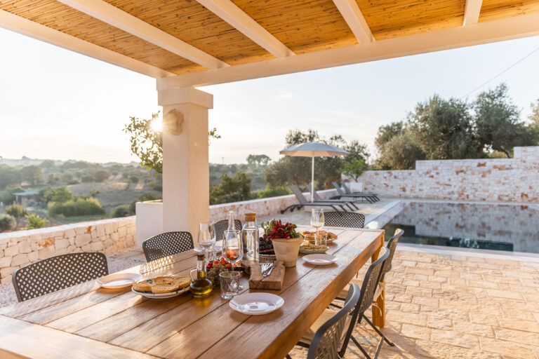 Perche_scegliere_ISetteConi_piscina e patio