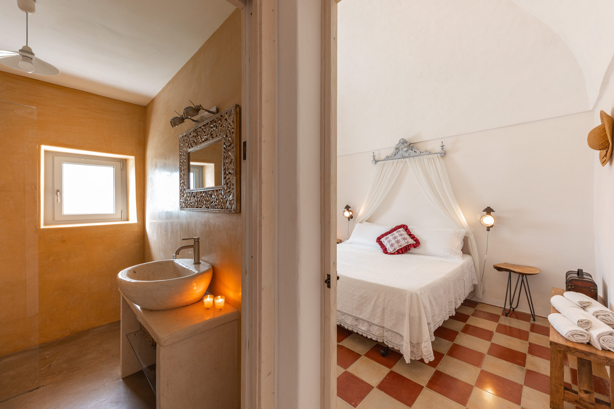 Trullo_Arancio_ISetteConi_camera_matrimonial_bagno_09