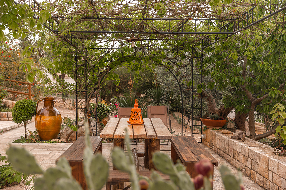 Trullo_Lavanda_ISetteConi_patio_esterno_18