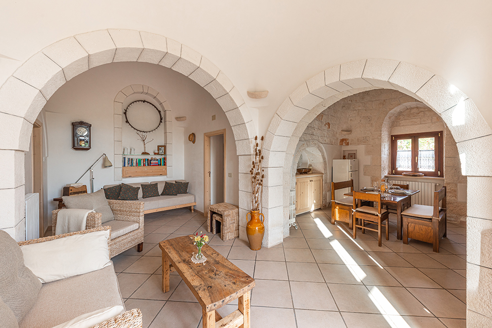 Trullo_Lavanda_ISetteConi_salotto_cucina_01